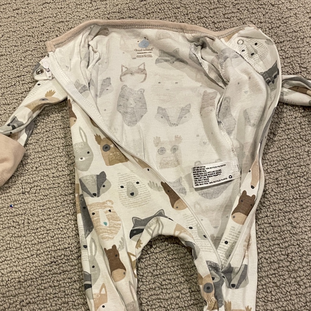 Cloud Island Animal Print newborn-3M size Footie in Cream & Tan - Picture 7 of 7